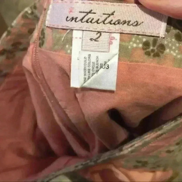 Intuitions medallion Pleated Skirt Size 2 - Picture 6 of 8